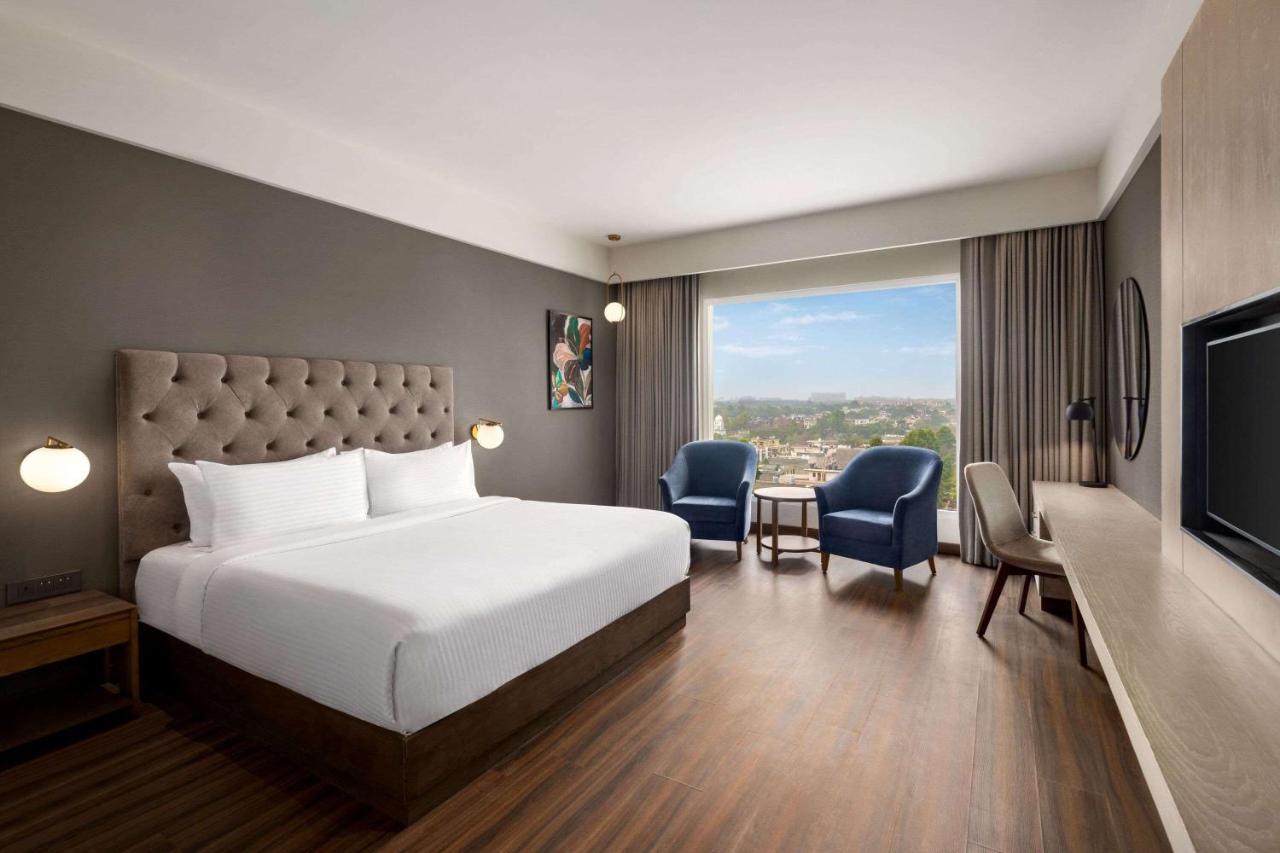 Wyndham Chandigarh Mohali Eksteriør bilde